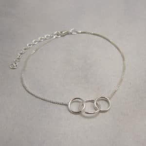 sterling silver box chain bracelet with 3 rings