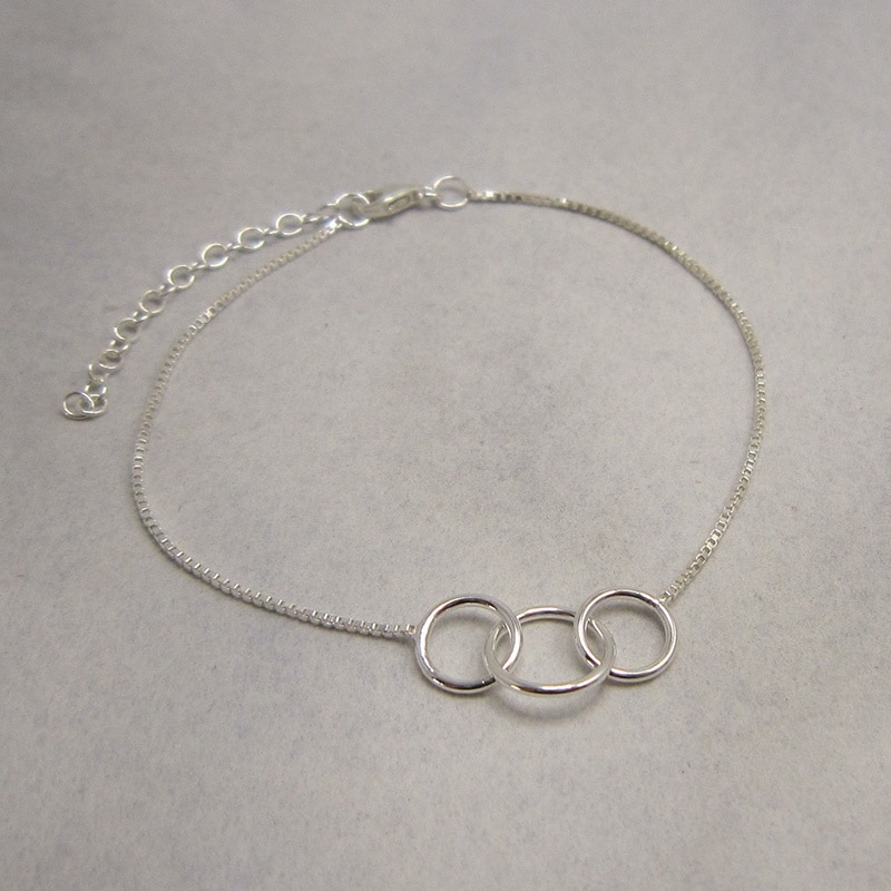 sterling silver box chain bracelet with 3 rings