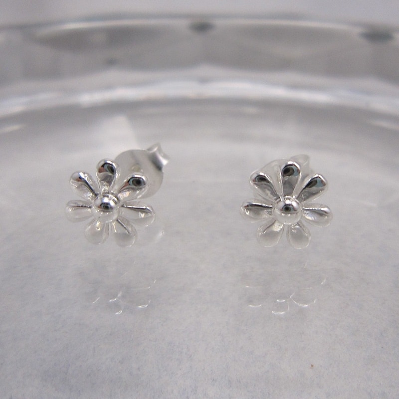 sterling silver flower stud earrings