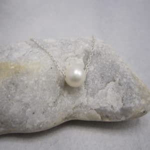 Sterling Silver Necklace with Freshwater Pearl 45cms